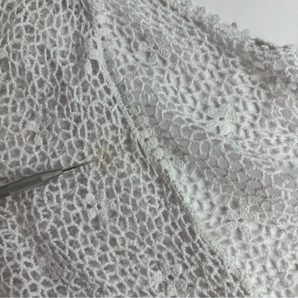 Rabbit Designs Daisy Lace Shrug Cardigan Women's Size Large Top White Flaws Boho - Picture 6 of 11